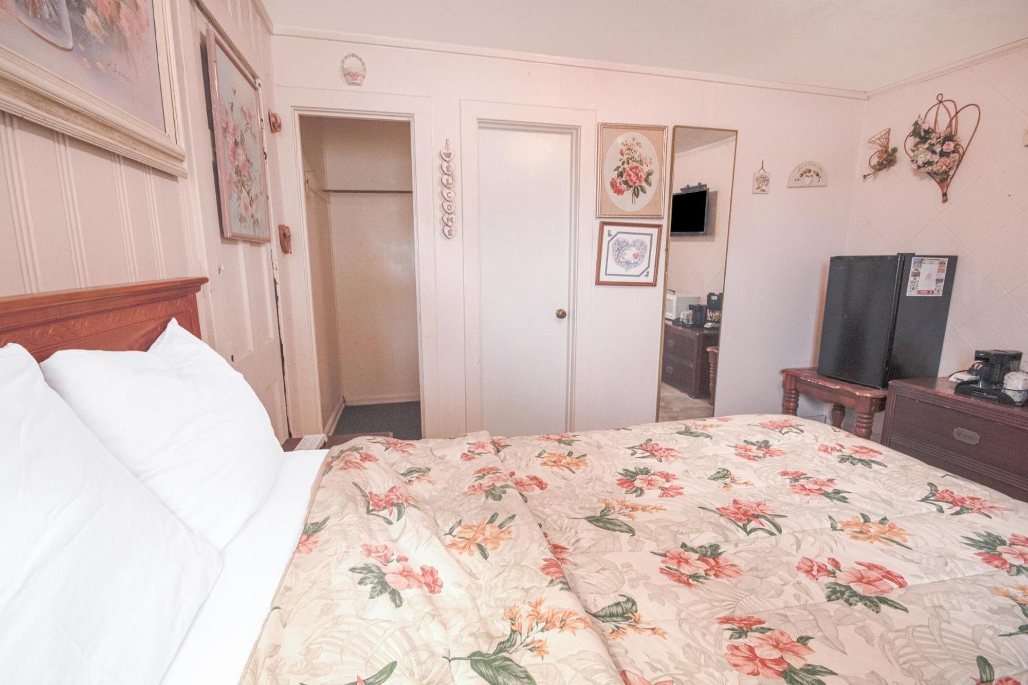 Sunflower Motel Hiawatha By Oyo エクステリア 写真